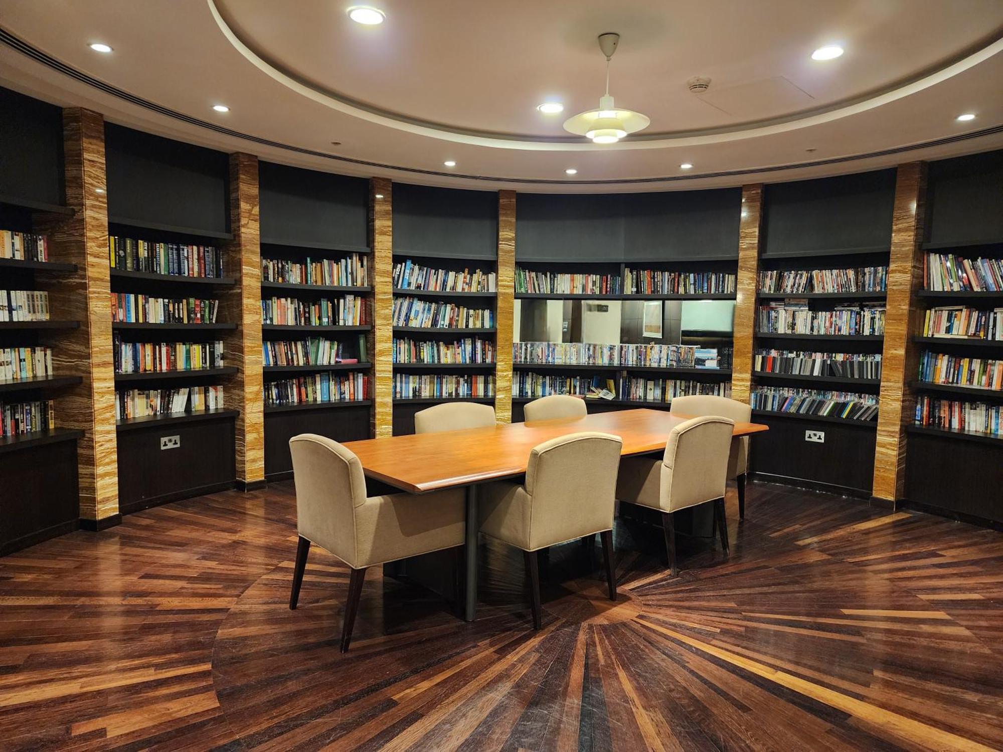 迪拜Downtown Oasis, Burj Khalifa Views, Luxury Amenities公寓 外观 照片