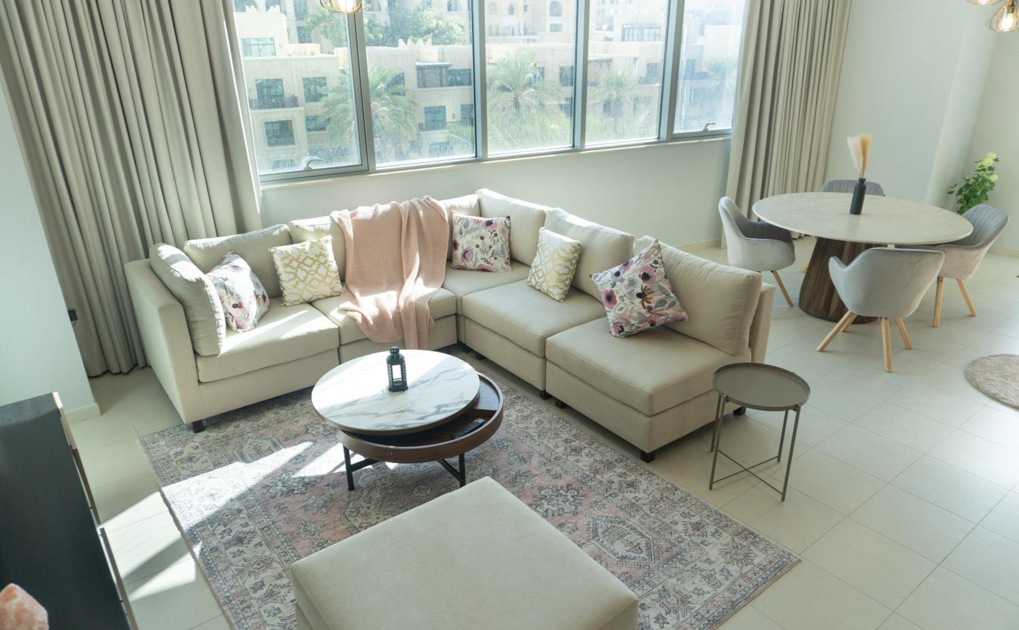 迪拜Downtown Oasis, Burj Khalifa Views, Luxury Amenities公寓 外观 照片